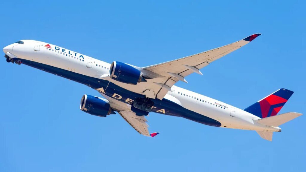 Delta Restarts Flights to Israel from Boston and Atlanta